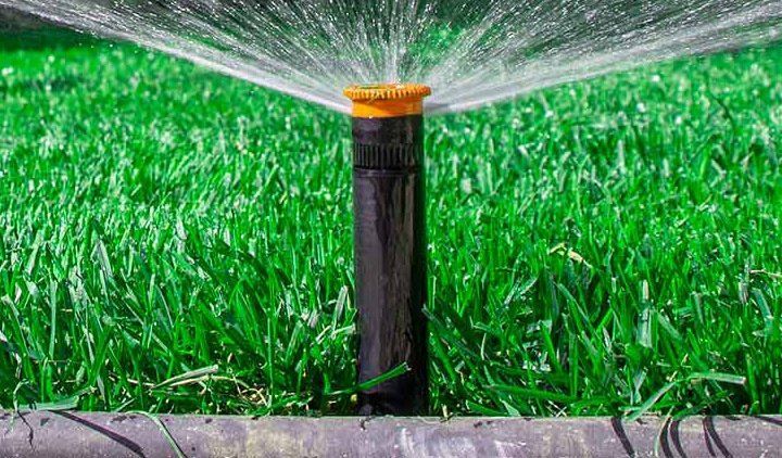 residential and commercial lawn irrigation maintenance