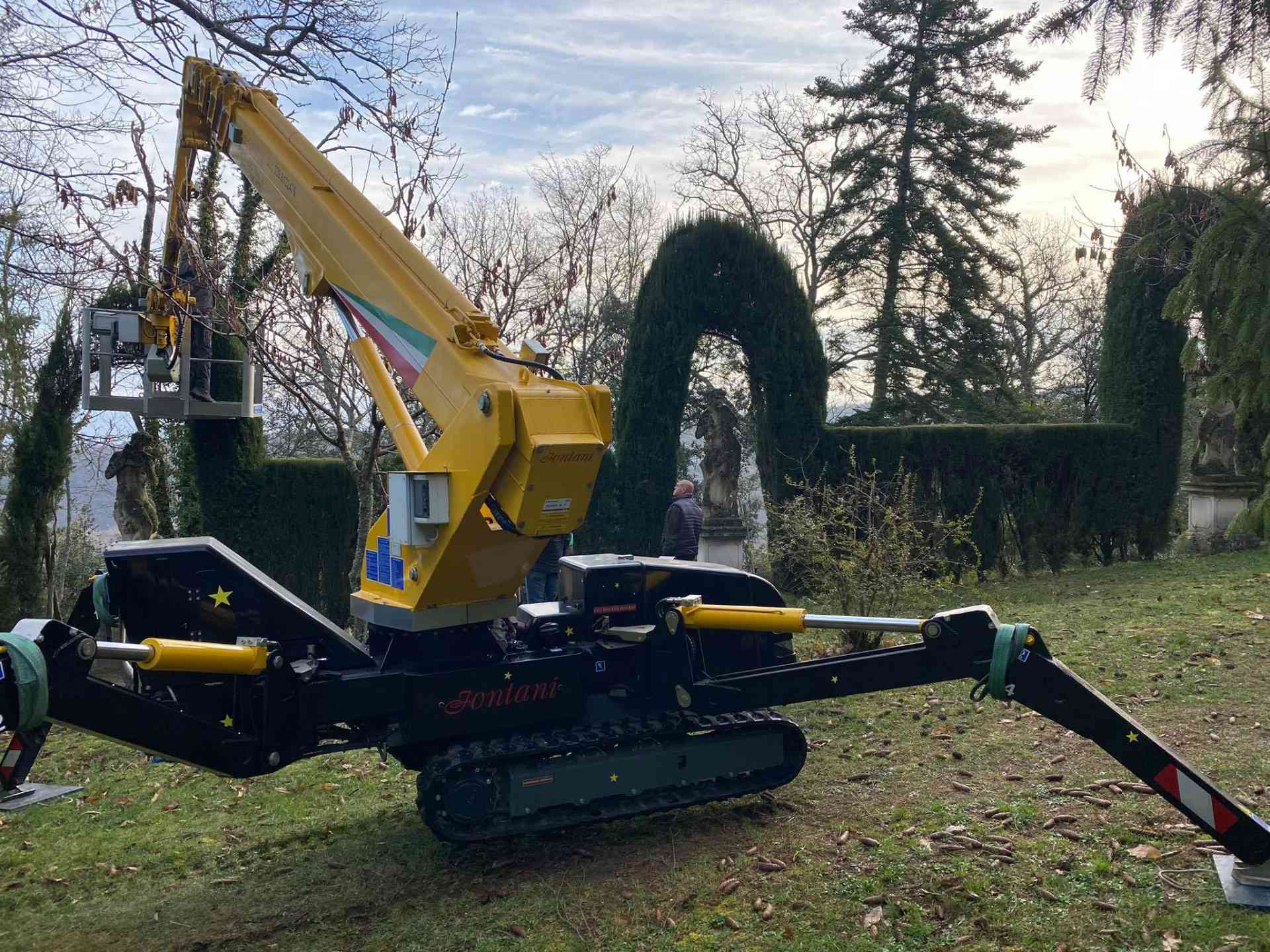 Piattaforma aerea cantieri