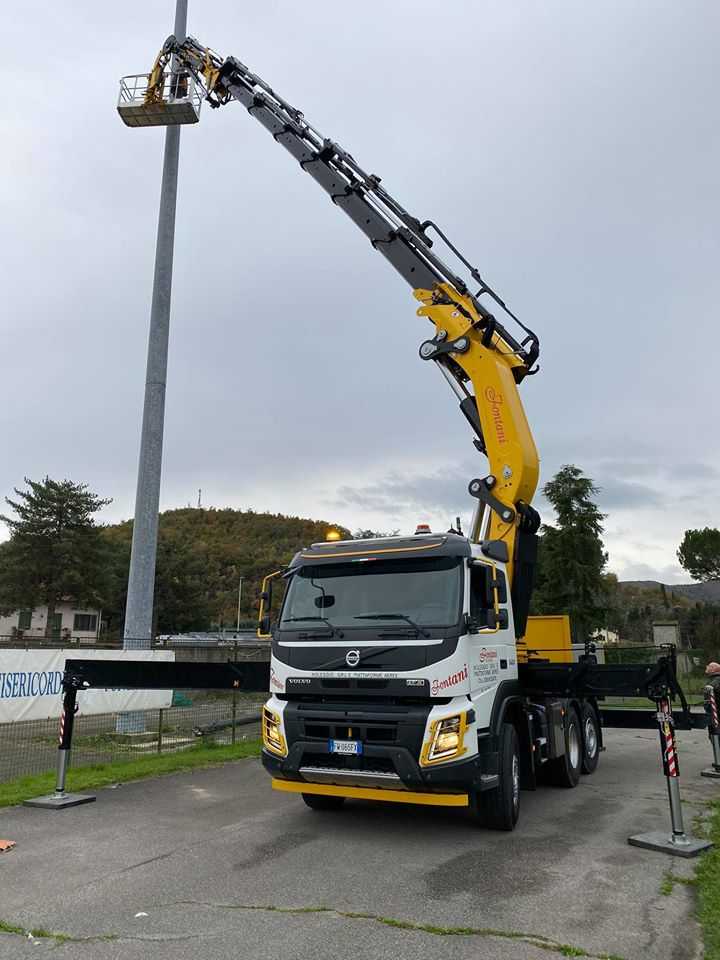 Noleggio gru grandi cantieri