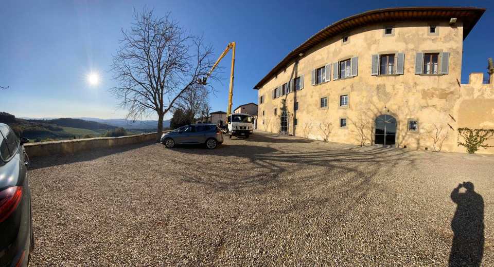 Noleggio gru per giardinaggio