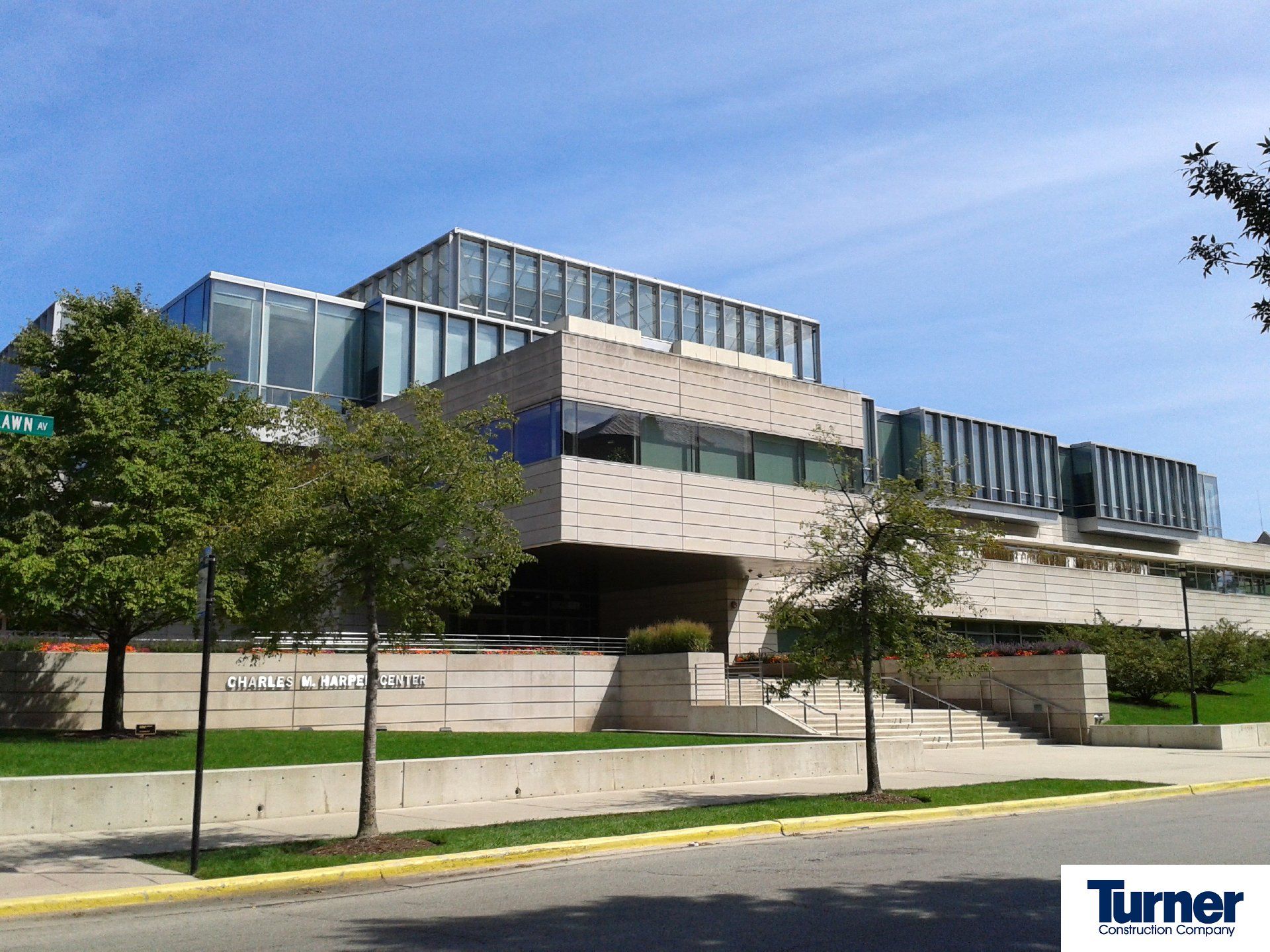 A large building with the word turner on the bottom