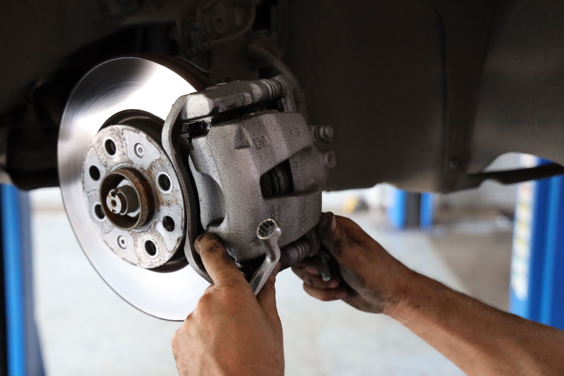 Why Does My Car Make This High-Pitched Noise When I Brake? | Moonlight Repair