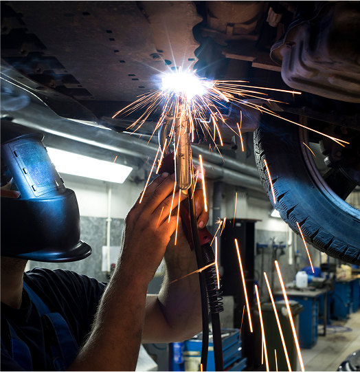 Mechanic Welds Vehicle in Wilton, IA | Moonlight Repair