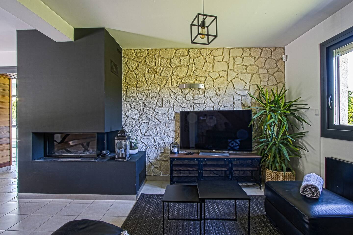 Salon cheminée canapé