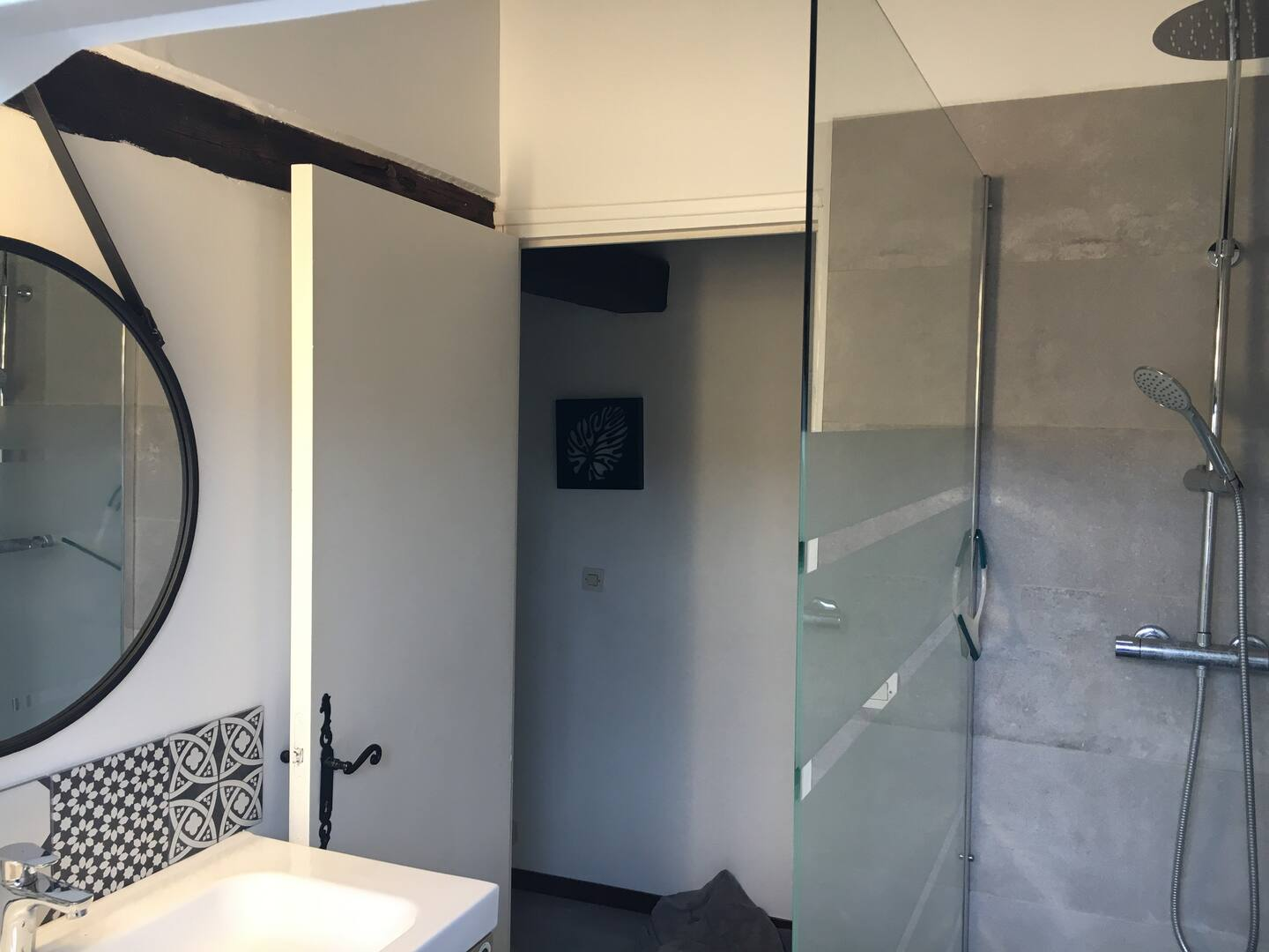 Autre vue de la salle de bain