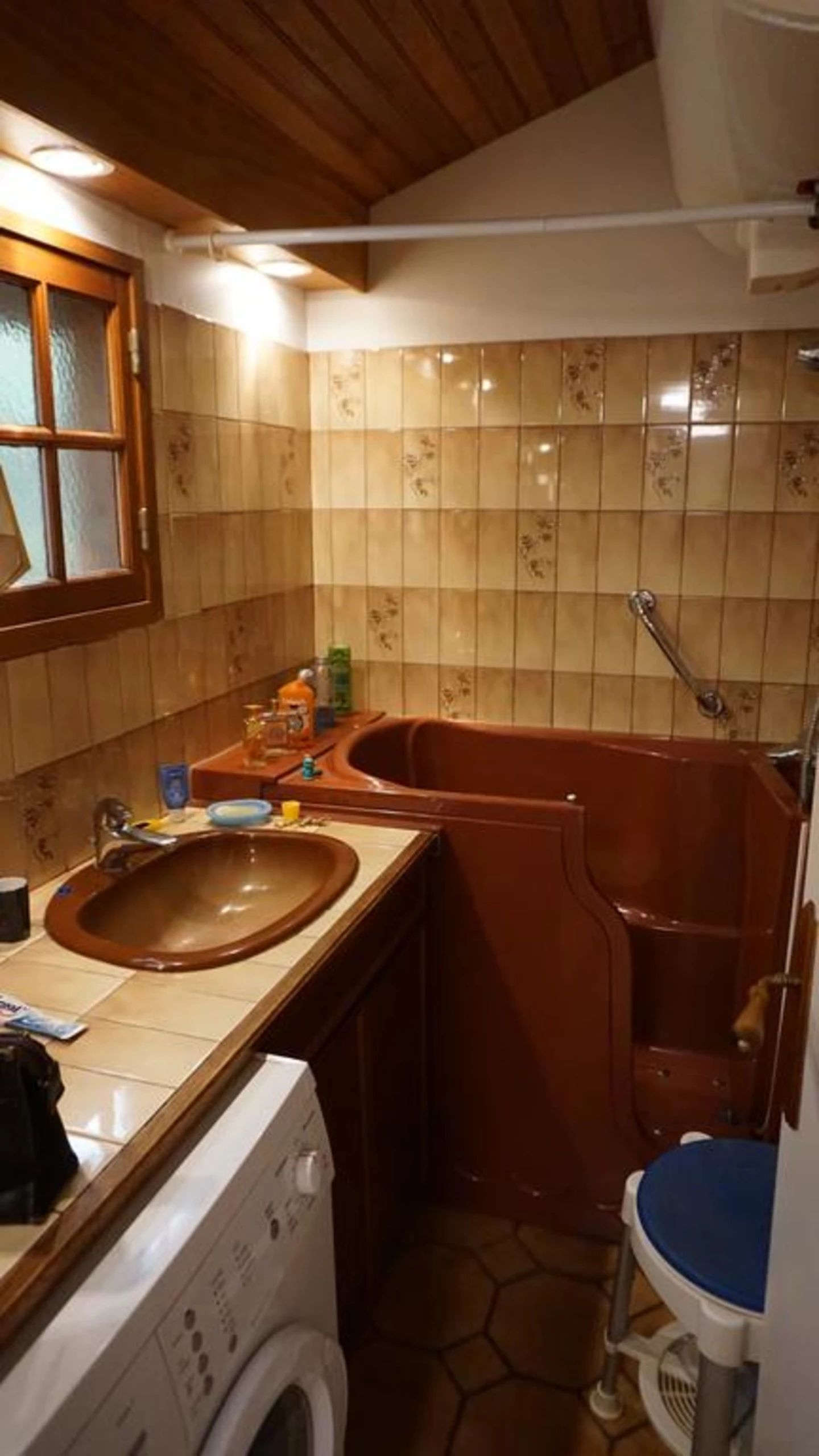 chalet des falaises gite fécamp vue intérieure et extérieure terrasse jardin canapé lits