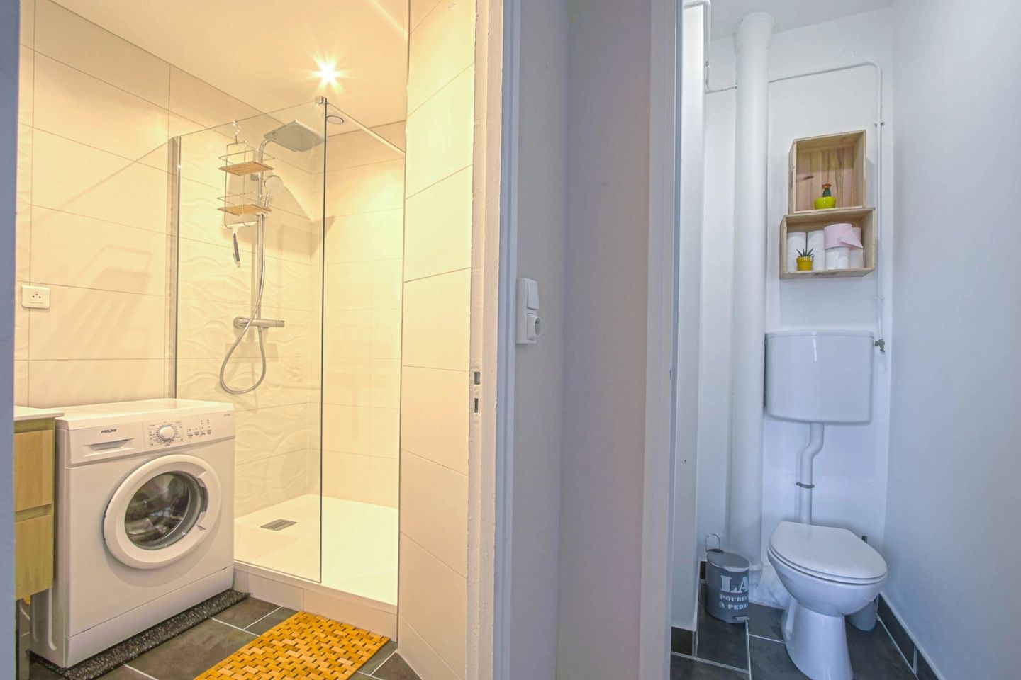 Gite le havre plein centre ville déco intérieure photos de la cuisine salon salle de bain