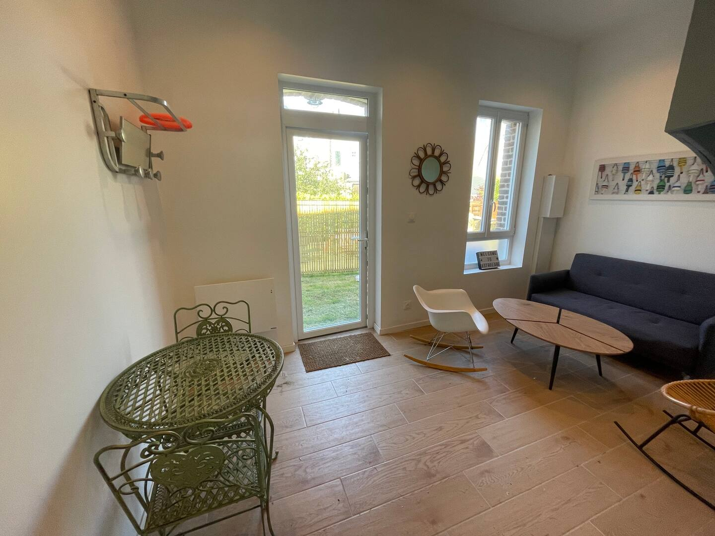 Séjour salon vue extérieure sur le jardin