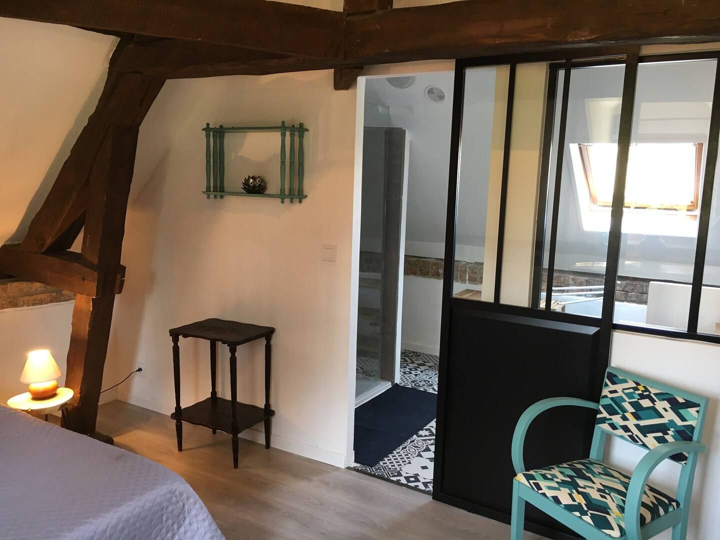 Chambre avec salle de bain du gite