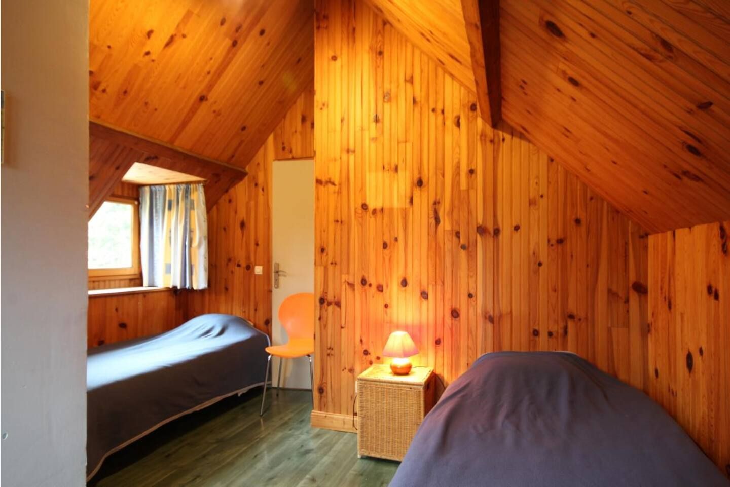 Chambre avec 2 lits simples