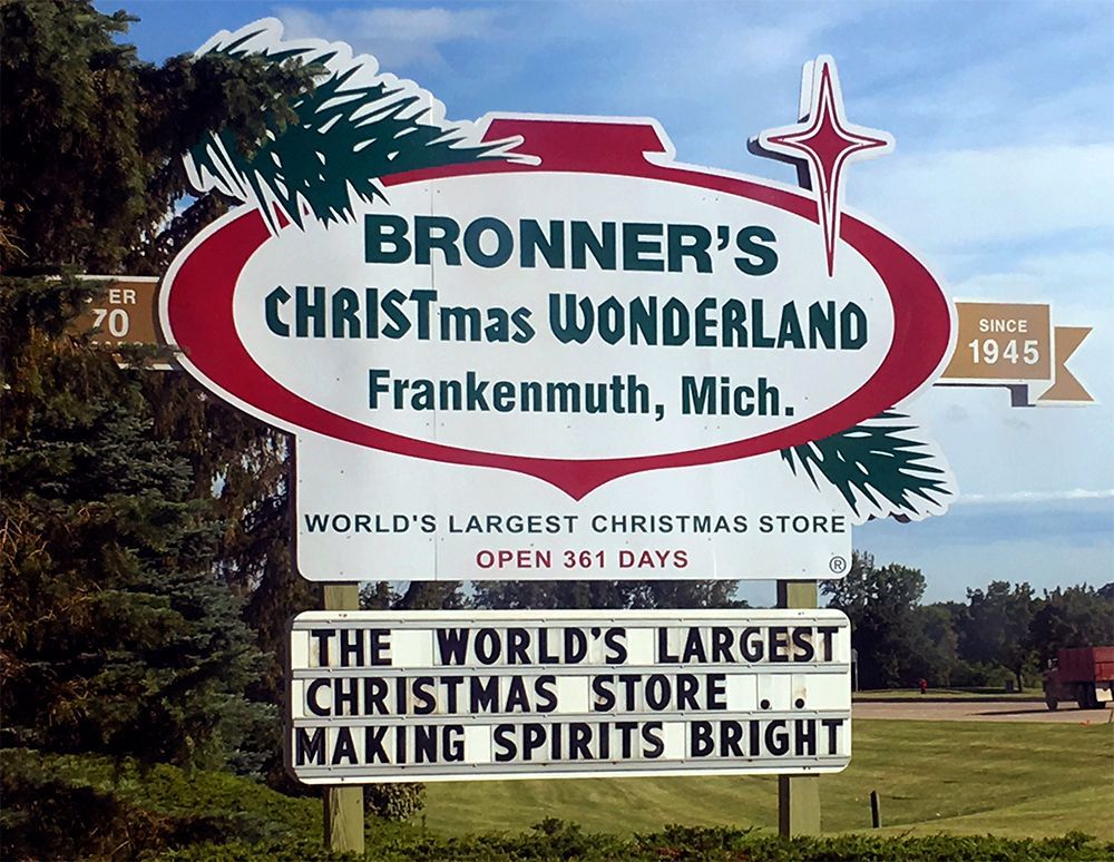 Bronner's Christmas Wonderland Frankenmuth Michigan Bus Trip by ROLLER COACH & TOURS, Inc.