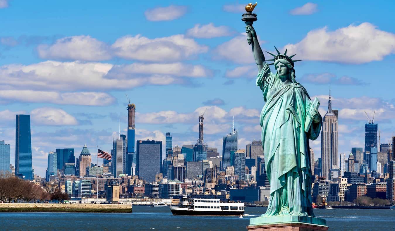 New York City Summer Red-Eye Bus Trip by Roller Coach & Tours, Inc.