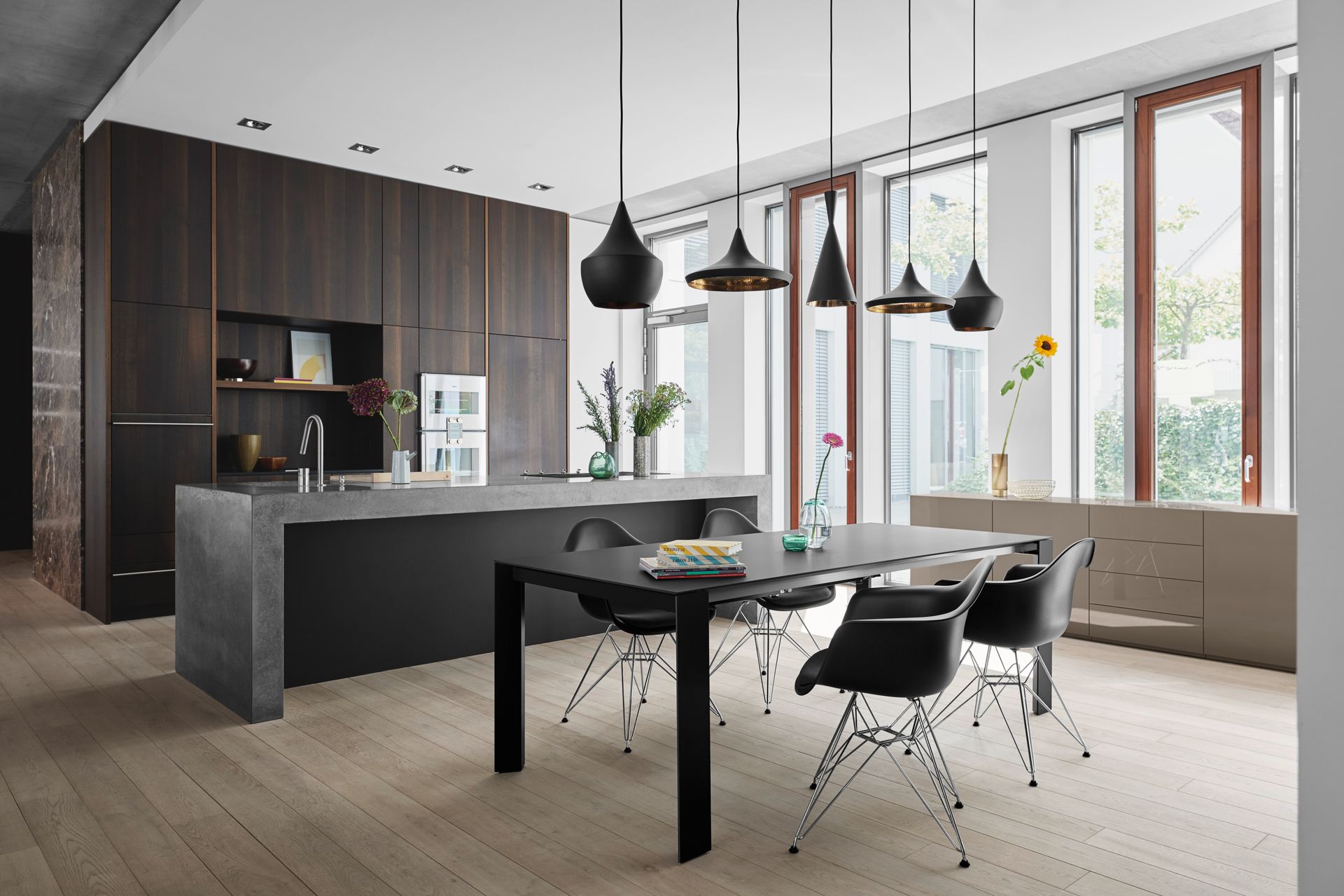 Kettnaker Möbel soma Tisch schwarz bei Möbel Galerie Neuhauser in 2201 Gerasdorf bei Wien