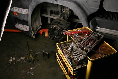 Repairing Truck Brake — Opelika, AL — Omni Fleet Services