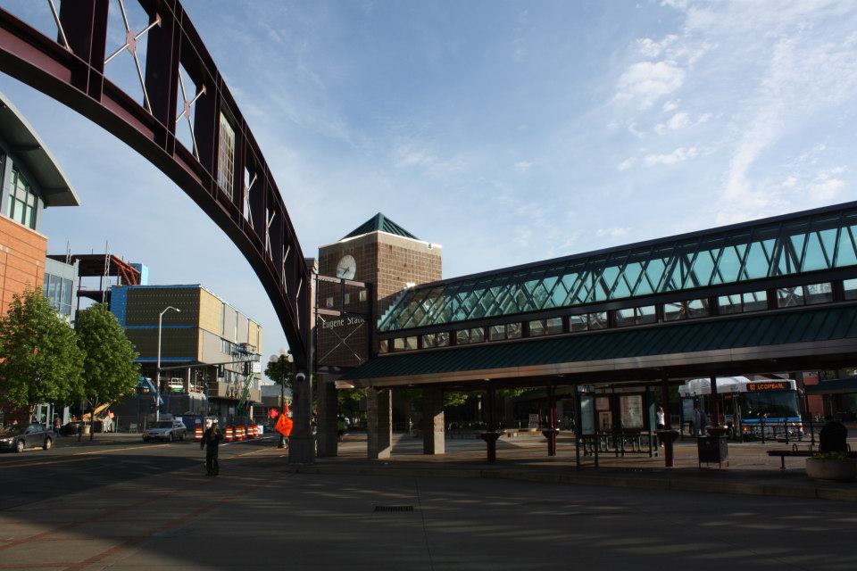 Commercial Building — Eugene, OR —  Lane County Glass