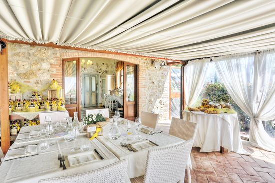 Il nostro ristorante e le romantiche suite a Colle di Val D'Elsa, SI