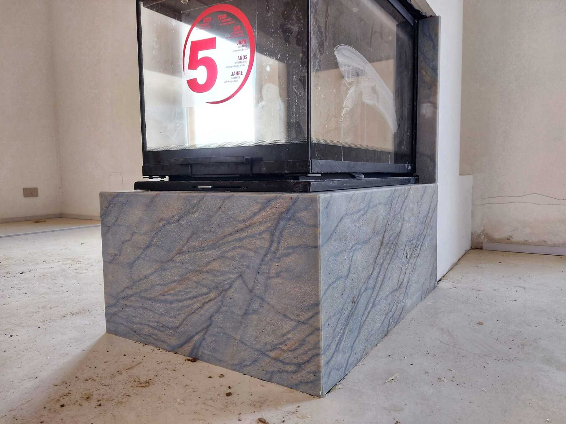 Un camino con il numero 5 sopra