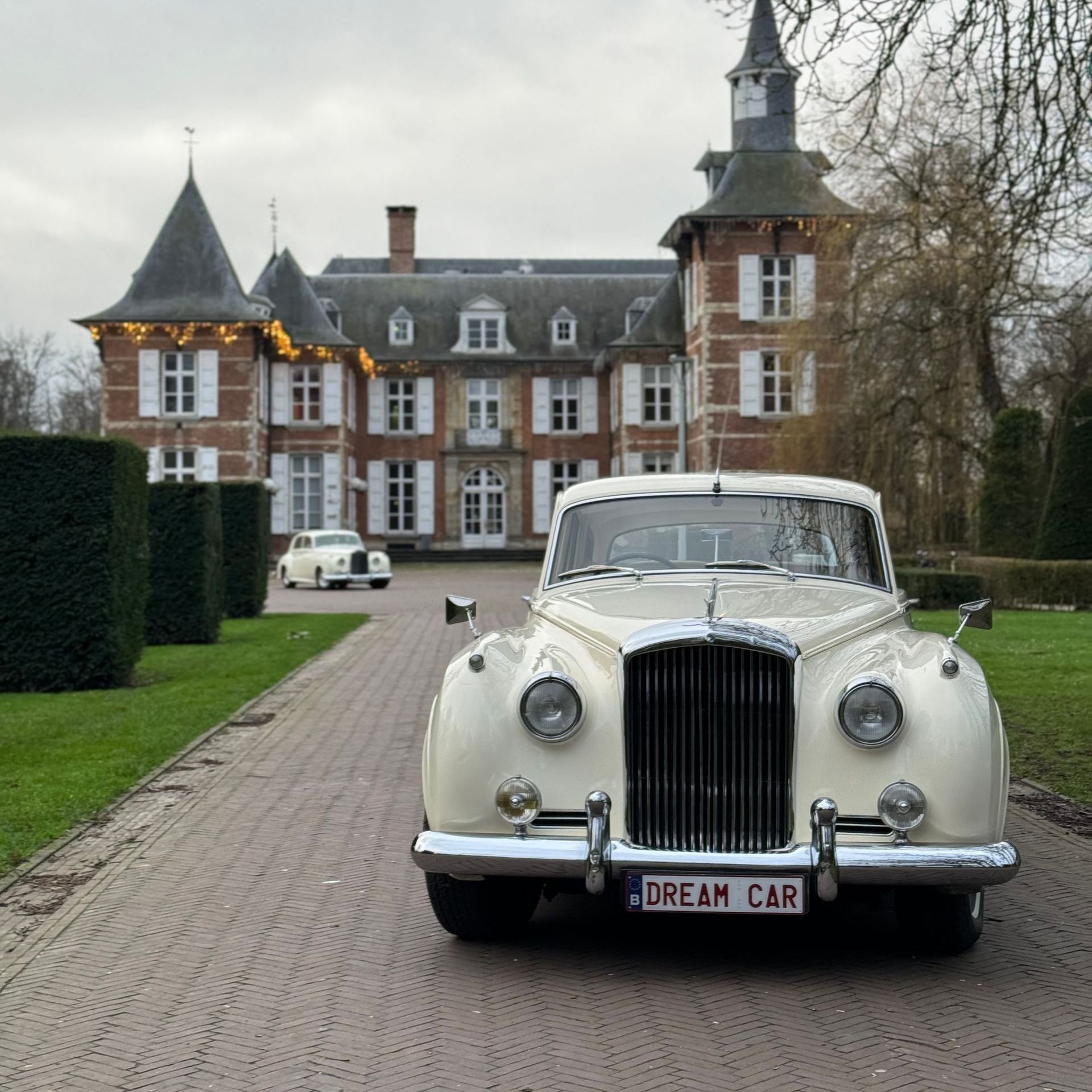 Bentley S1