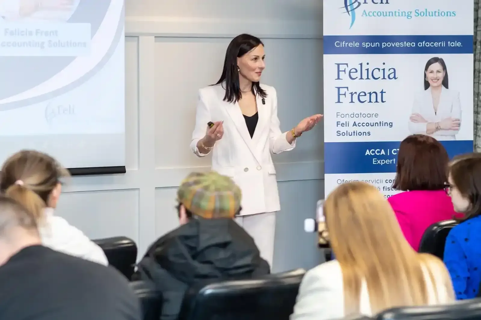 Lead accountant educating sole traders