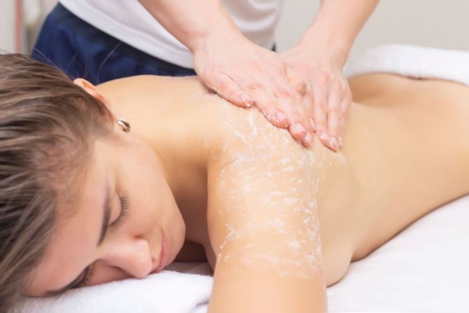 Massaging — Townsville, QLD — MB beauty & Massage
