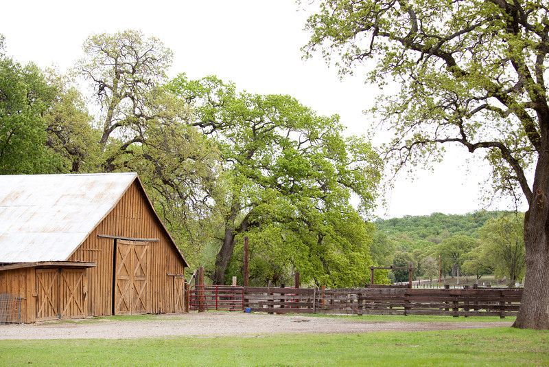 Red Ranch Gate Barn