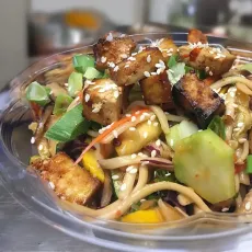 Wellness Bowls Grab & Go Sesame Ginger Udon Noodles with chicken