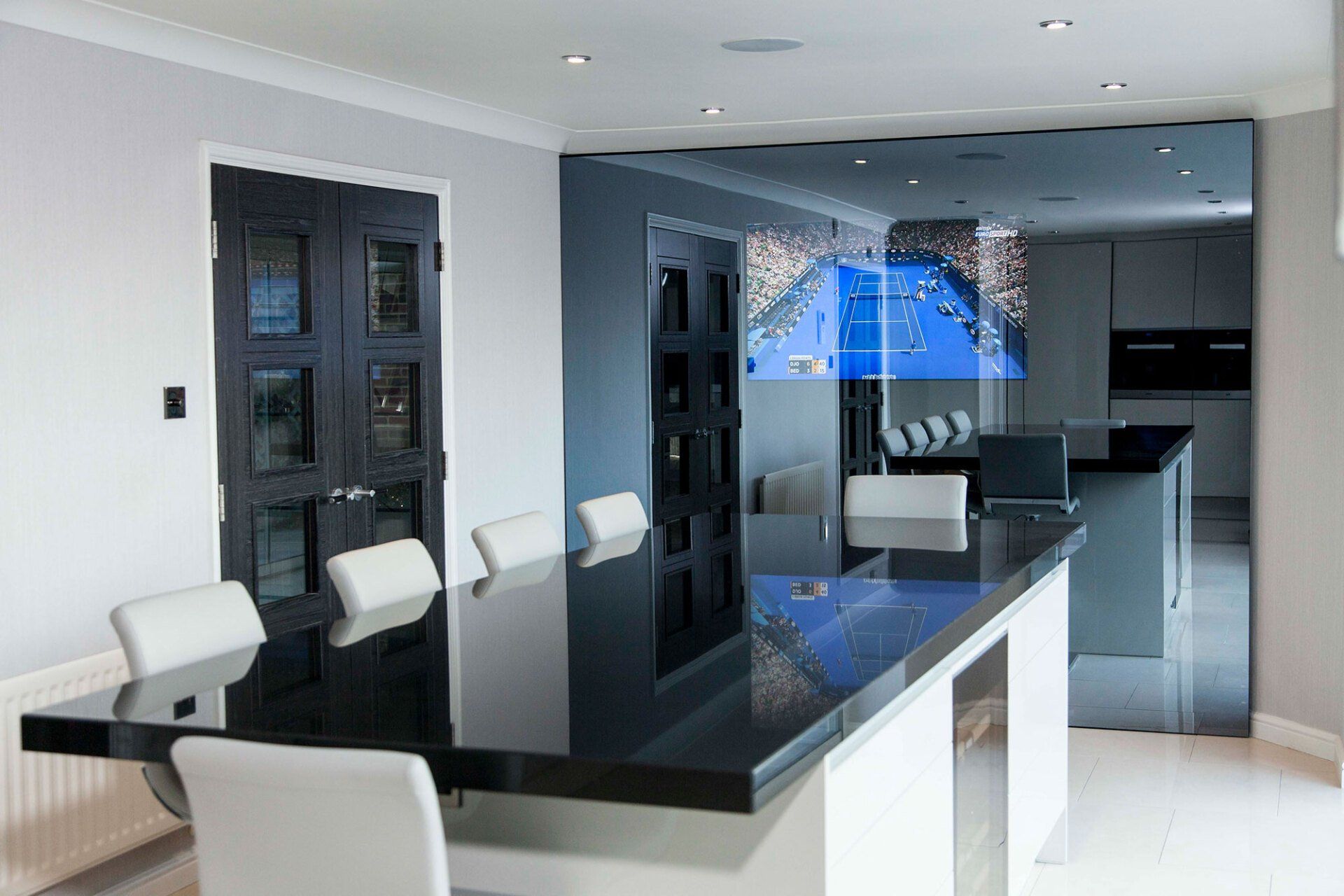 tv specchio arredamento