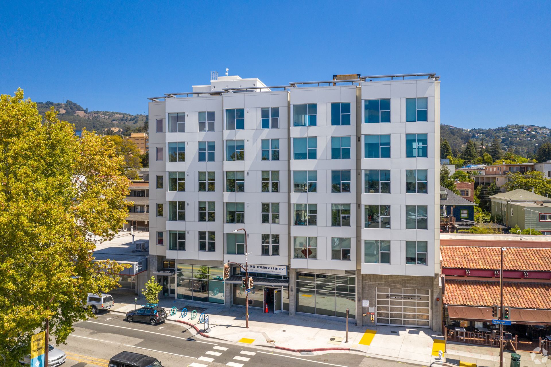 Panoramic Berkeley building photo