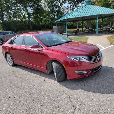 2017 LINCOLN MKZ - image 1