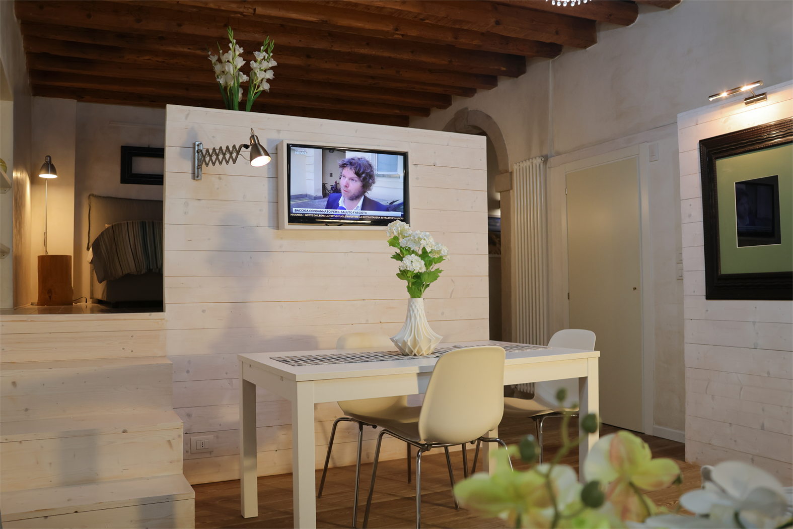 Zona giorno luminosa di Casa Pannella, appartamento vacanze a Vittorio Veneto