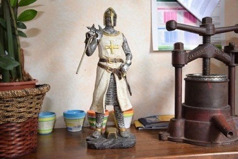 statua di un cavaliere templare