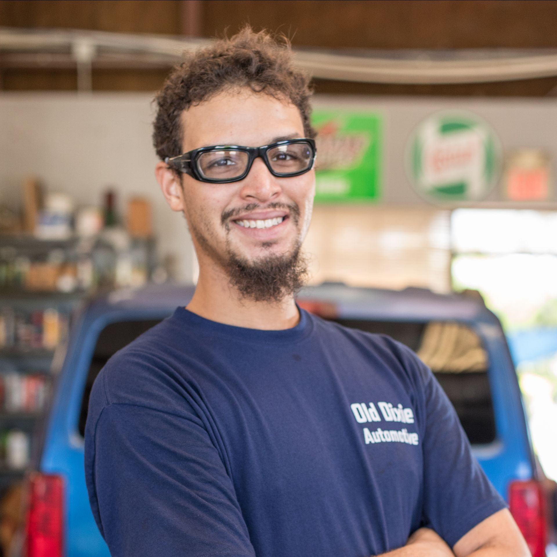 Crew at Old Dixie Automotive in Vero Beach, FL