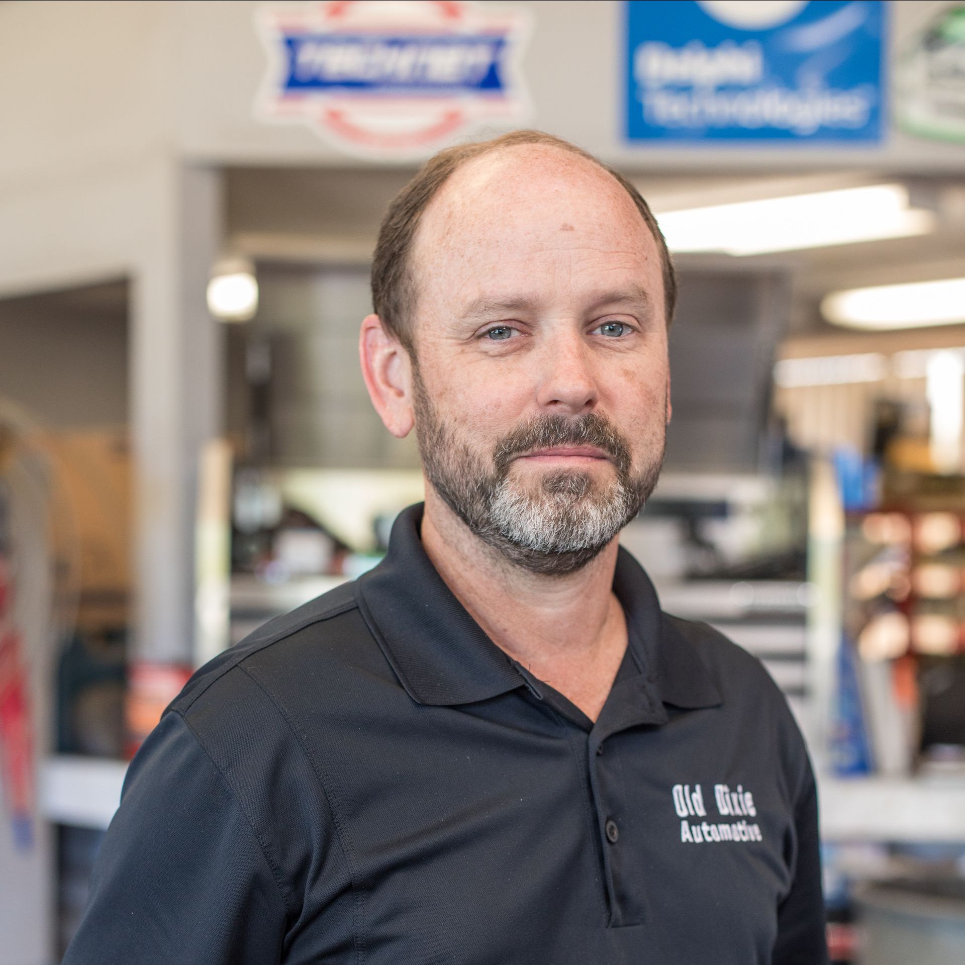 Crew at Old Dixie Automotive in Vero Beach, FL