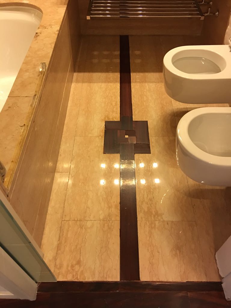 pavimento in legno bagno dopo trattamento