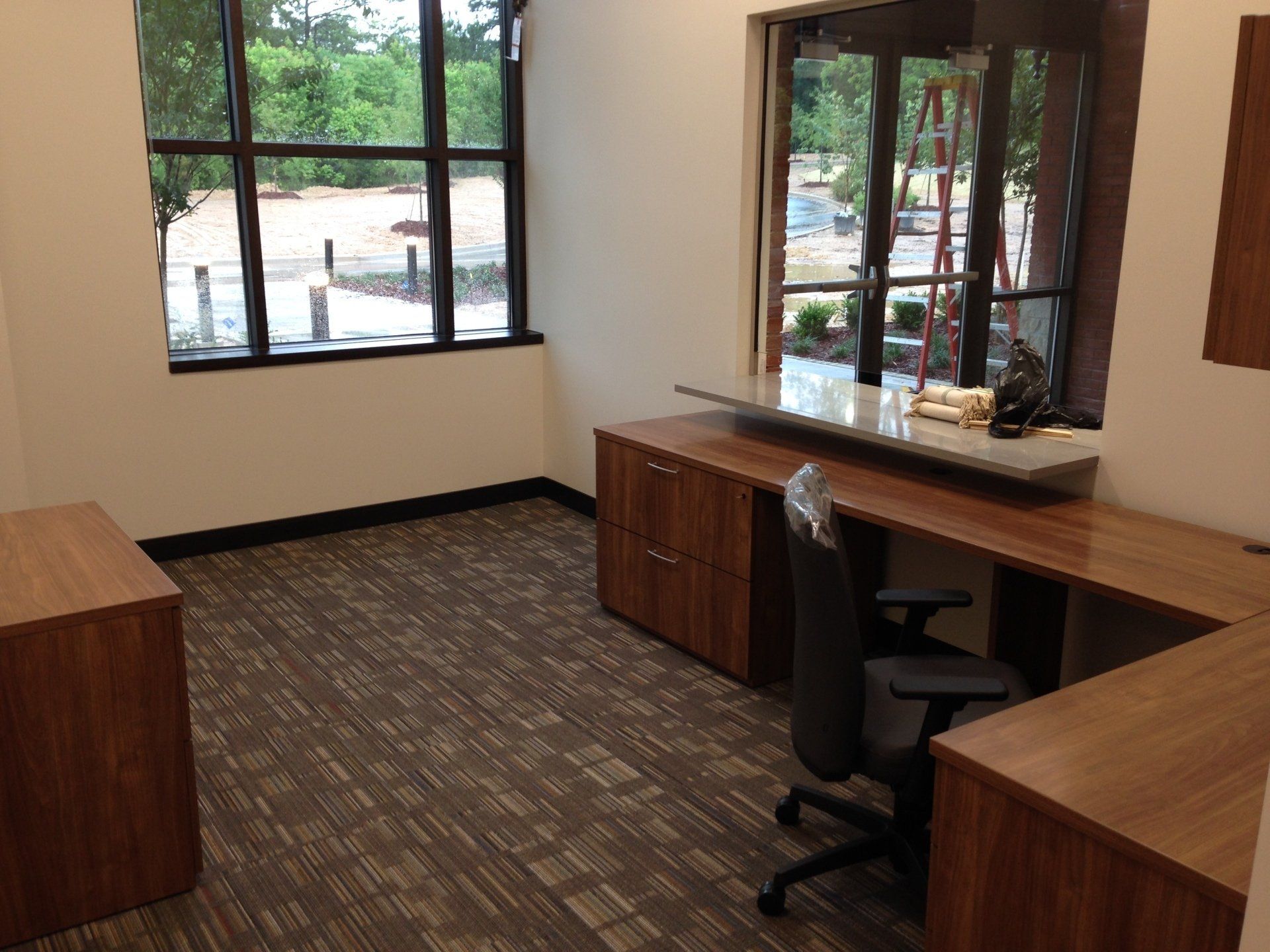 Brown Tables — Columbus, GA — JRC Commercial Installation Solutions