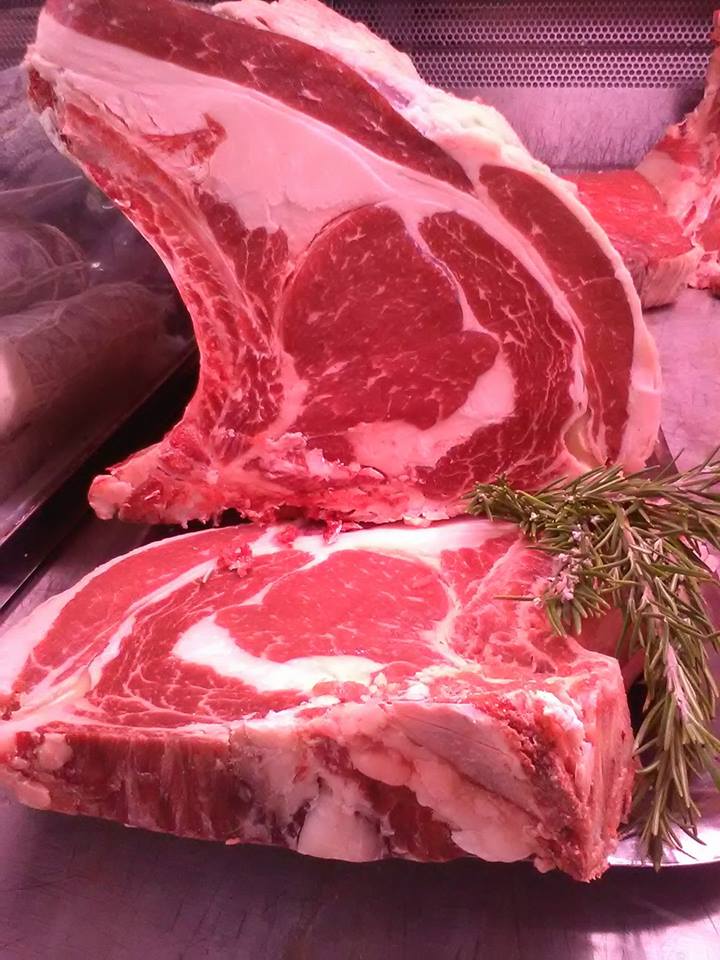 bistecca appena tagliata