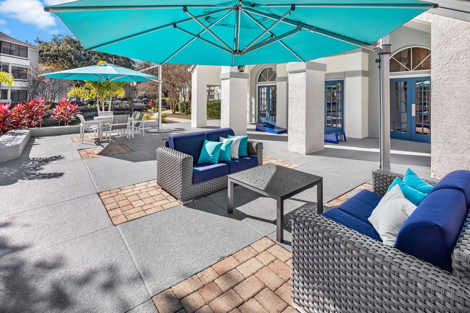 Resort Chairs and Umbrellas | 1801 Metrowest