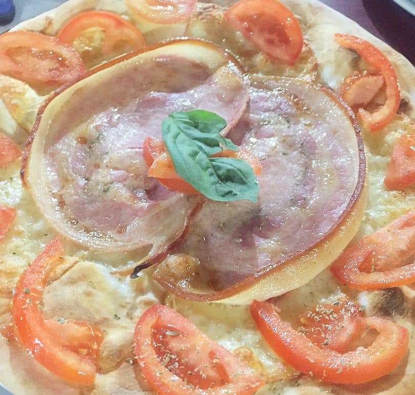 pizze con prodotti freschi