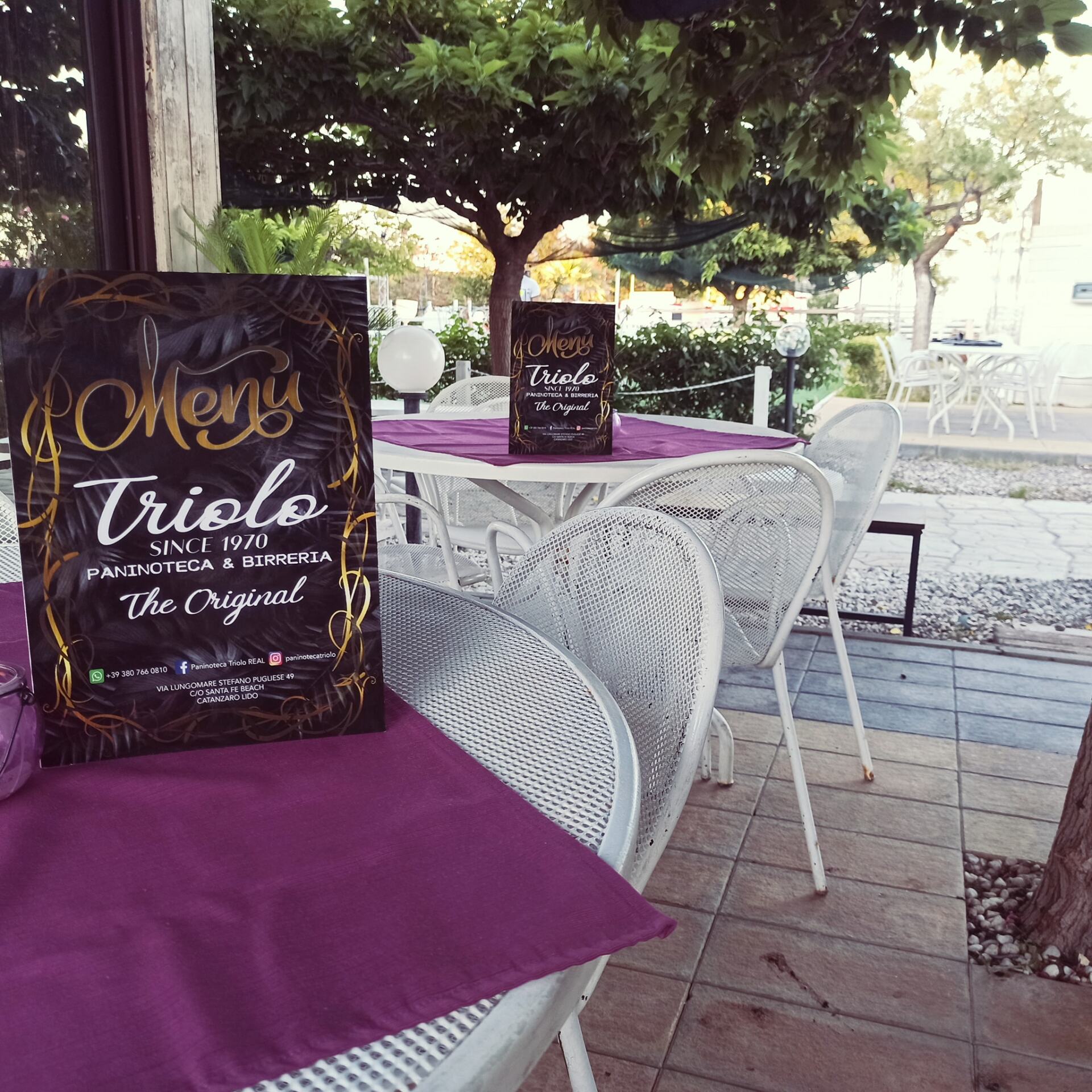 paninoteca con spazio esterno e interno