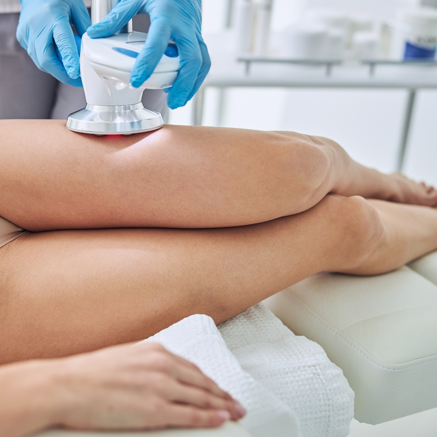 Ultra Cavitation treatment on thighs
