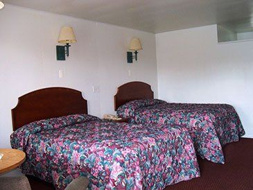 Room with two full beds-motel-Pittsburgh, PA