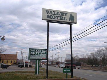 Valley Motel Entrance Sign-Motel-Pitsburg, PA