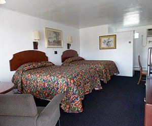 Two beds - Motel in Pittsburgh, PA