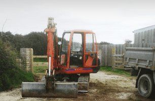 Building demolition equipment