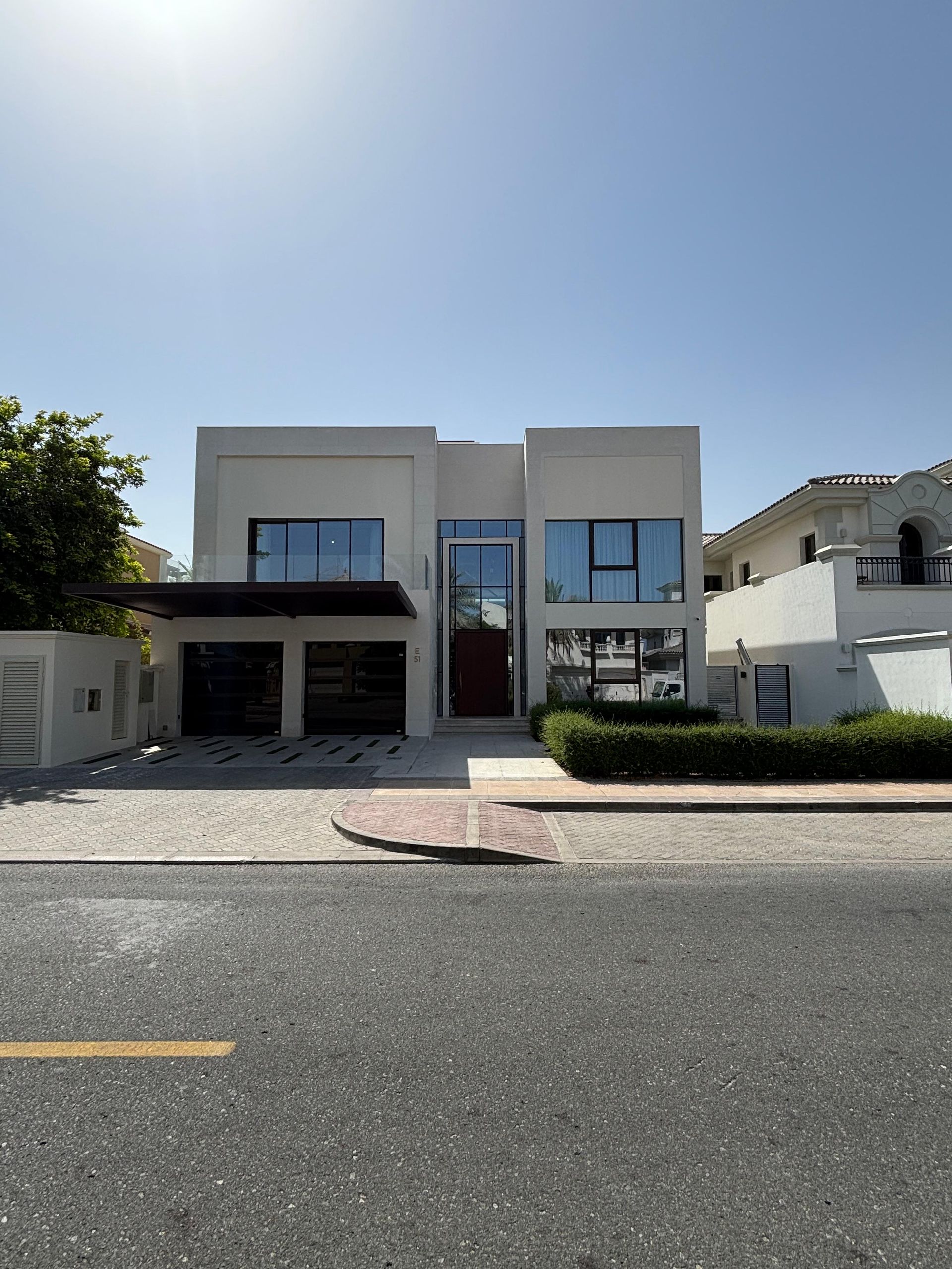 Palm Jumeirah villa front 