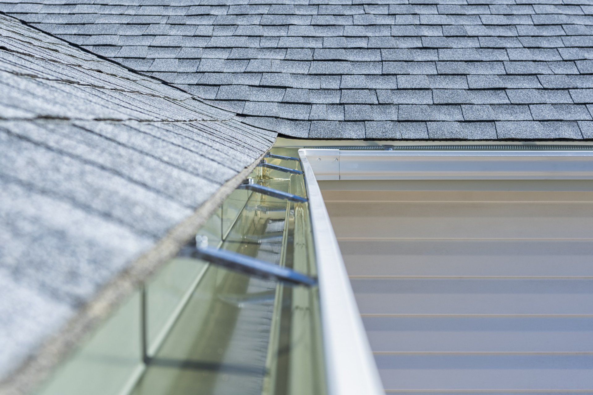 Seamless Gutters - Dimond Springs, California - J. Rodriguez Roofing & Seamless Gutters