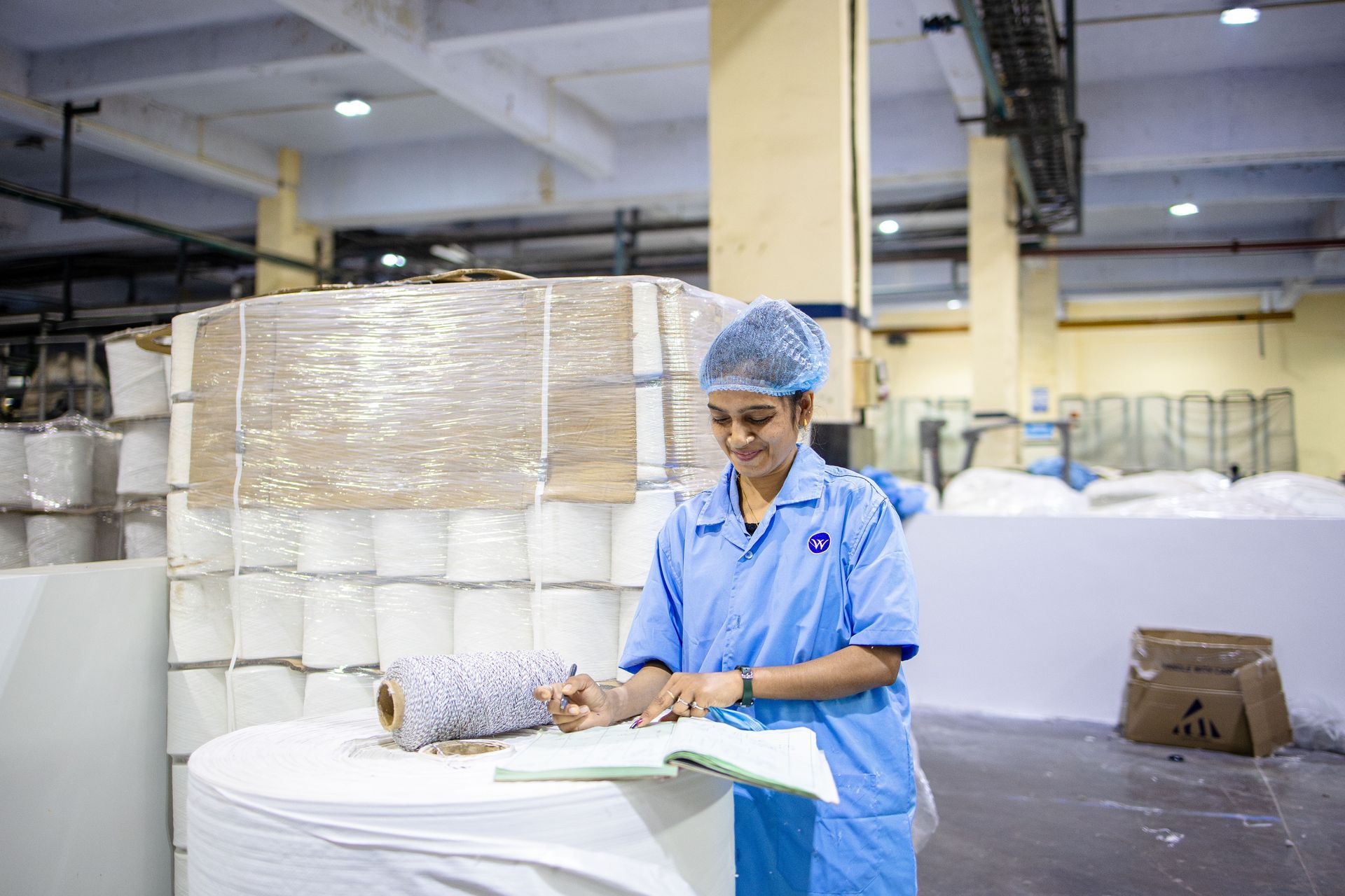 A temporary factory worker working in a factory in Mississauga.