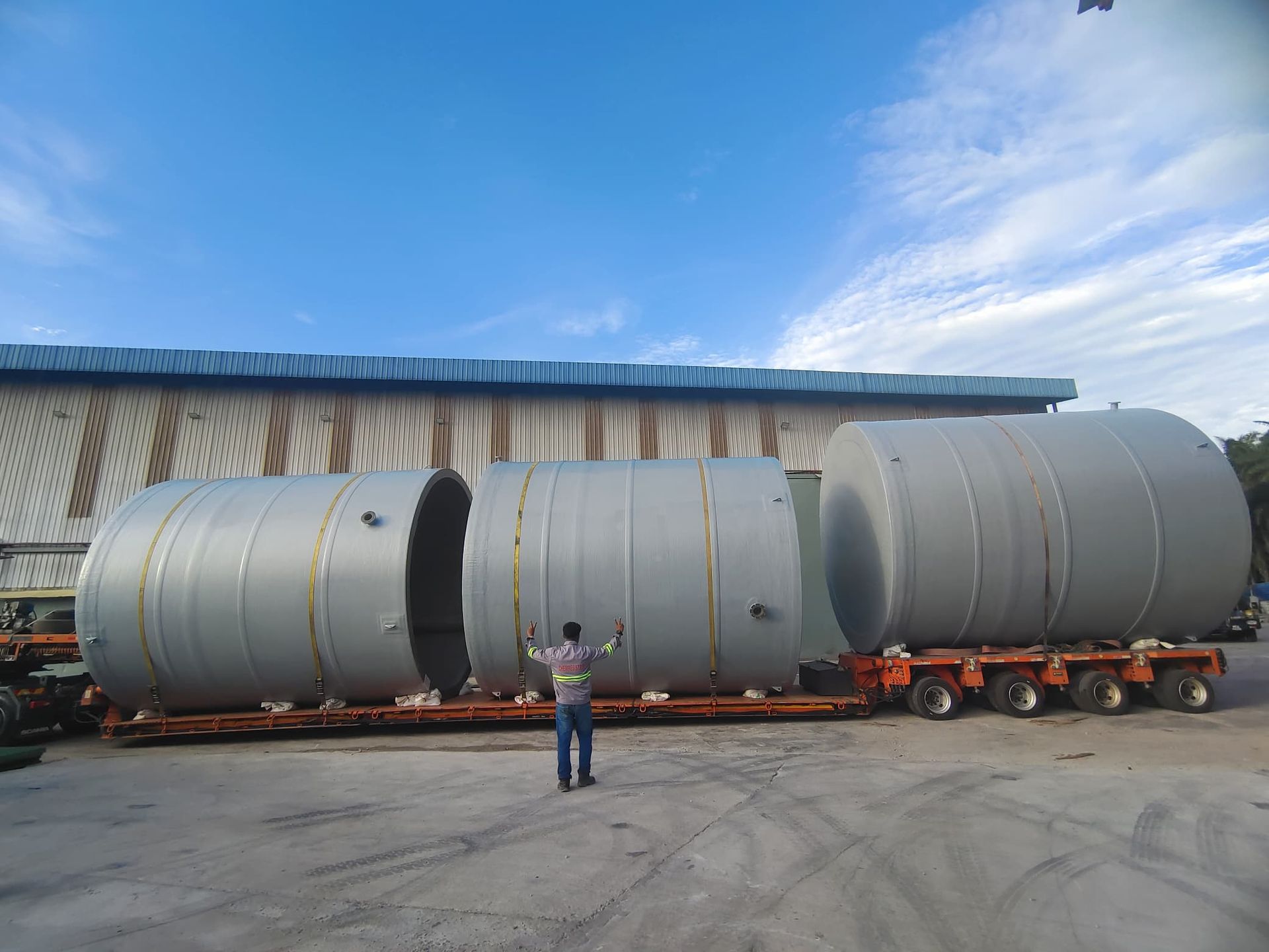 Fiberglass (FRP) Tank