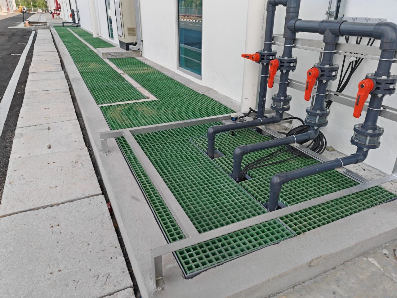 Piping Thermoplastic Material Fiberglass (FRP) Grating