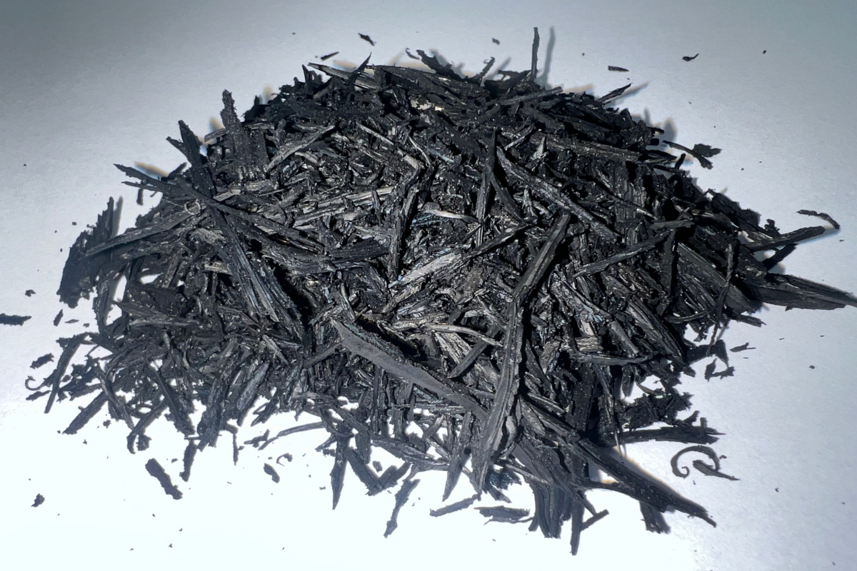 Black tire buffing material